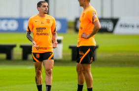 Fagner e Balbuena em treino do Corinthians de olho no Coritiba