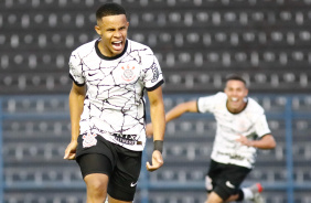 Pedro, de 16 anos, se destaca pelo Sub-20 do Corinthians