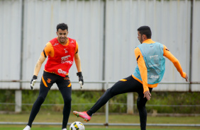 Alan Gobetti e Bruno Melo em treino do Corinthians de olho no Palmeiras