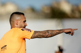 Renato Augusto em ltimo treino do Corinthians antes de encarar o Palmeiras