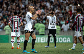 Fbio Santos em campo contra o Fluminense
