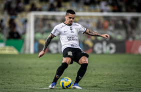 Fagner foi titular do Corinthians contra o Fluminense