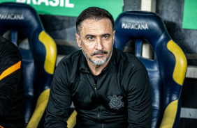 Vtor Pereira no Maracan em jogo entre Corinthians e Fluminense