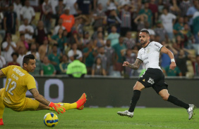 Renato Augusto marcou primeiro gol do Corinthians na semifinal desta quarta-feira