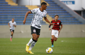 Felipe Augusto durante o duelo contra o Flamengo pelo Brasileiro Sub-20