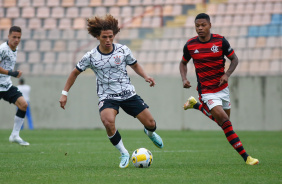 Guilherme Biro durante o duelo contra o Flamengo pelo Brasileirão Sub-20