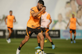 Bruno Mndez em ao no CT Joaquim Grava
