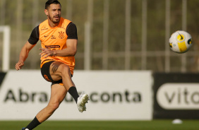 Giuliano em ao durante treinamento no CT