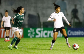 Bianca Gomes em ao no jogo do Corinthians contra o Palmeiras pelo Paulisto Feminino