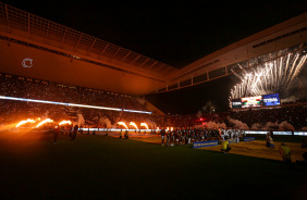 Festa na Neo Qumica Arena antes de jogo entre Corinthians e Flamengo