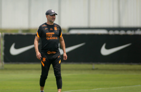 Vtor Pereira em treino do Corinthians antes de enfrentar o Gois pelo Brasileiro