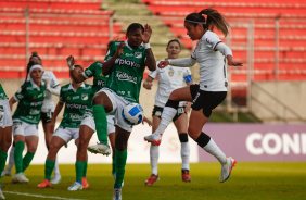 Vic Albuquerque finaliza em jogo contra o Deportivo Cali na Libertadores Feminina