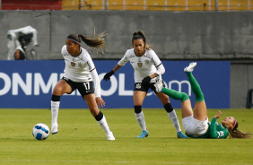 Vic Albuquerque vence disputa em jogo contra o Deportivo Cali na Libertadores Feminina