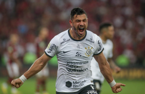 Giuliano vibra aps deixar gol de empate no Maracan