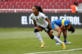 Adriana marcou o gol do Corinthians contra o Boca Juniors