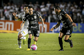 Gustavo Mosquito em campo contra o Santos