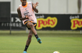 Raul Gustavo realizando em treino da manh que antecede confronto contra o Gois