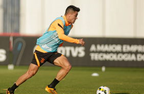Roni durante atividade no CT Joaquim Grava