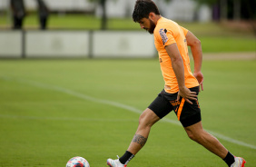 Bruno Mndez durante treino do Corinthians