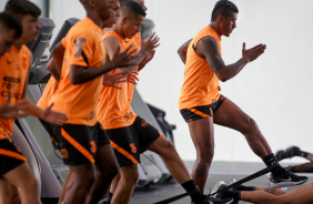 Elenco do Corinthians fez trabalhos na academia