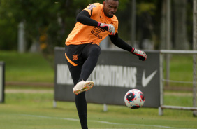 Carlos Miguel durante treino do Corinthians no CT Joaquim Grava