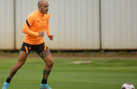 Fbio Santos durante treino do Corinthians no CT Joaquim Grava