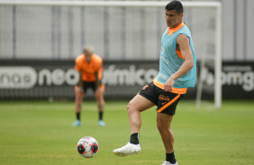 Balbuena em ao no treino do Corinthians