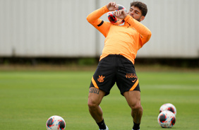 Yuri Alberto em ao no treino do Corinthians