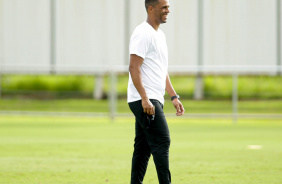 Fernando Lzaro durante treino do Corinthians no CT Joaquim Grava