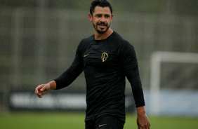 Giuliano durante treino do Corinthians no CT Joaquim Grava