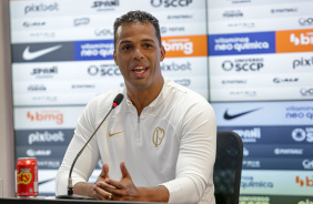Fernando Lzaro fala pela primeira vez em entrevista coletiva