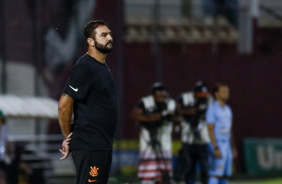 Danilo na beira do campo em classificao do Corinthians contra Comercial na Copinha