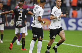 Rger Guedes ampliou o marcador para o Corinthians