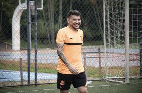 Levy sorridente durante a pr-temporada da equipe de futsal