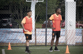 Luis Felipe e Al Teixeira, recm promovidos ao time principal, durante a pr-temporada