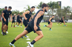Bruno Mndez, Giuliano e Yuri Alberto em treino