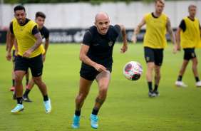 Fbio Santos em ao no treinamento realizado no CT