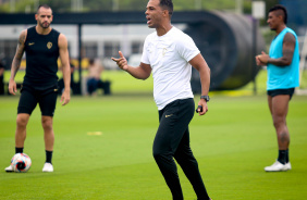 Fernando Lzaro dando instrues no treinamento