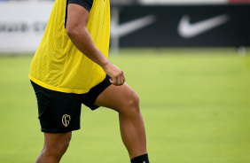 Matheus Bidu durante treinamento no CT Joaquim Grava