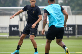 Fausto Vera passa em treino do Corinthians antes de enfrentar o So Bernardo