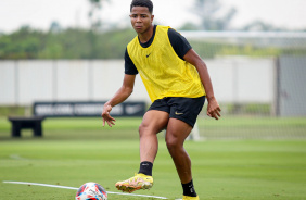 Wesley passa em treino do Corinthians antes de enfrentar o So Bernardo