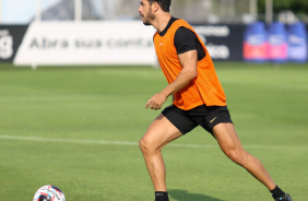 Giuliano em ao no ltimo treino do Corinthians antes de encarar o So Bernardo