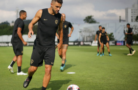 Jnior Moraes em ao no ltimo treino do Corinthians antes de encarar o So Bernardo