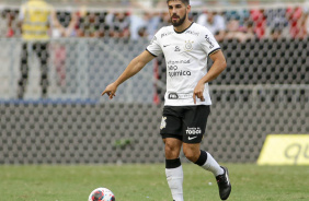 Bruno Mndez em mais uma partida pelo Corinthians