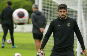 Bruno Mndez durante treino do Corinthians