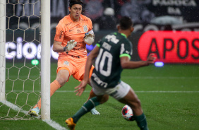 Cssio defende finalizao de Rony em empate do Corinthians com o Palmeiras no Paulisto