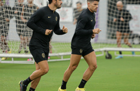 Giuliano e Rafael Ramos durante treino do Corinthians