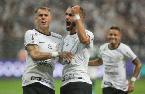 Renato Augusto, Rger Guedes e Adson em empate do Corinthians com o Palmeiras no Paulisto