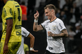 Rger Guedes comemora gol marcado para o Corinthians contra o Mirassol