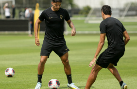 Caetano e Cantillo durante treino no CT Joaquim Grava